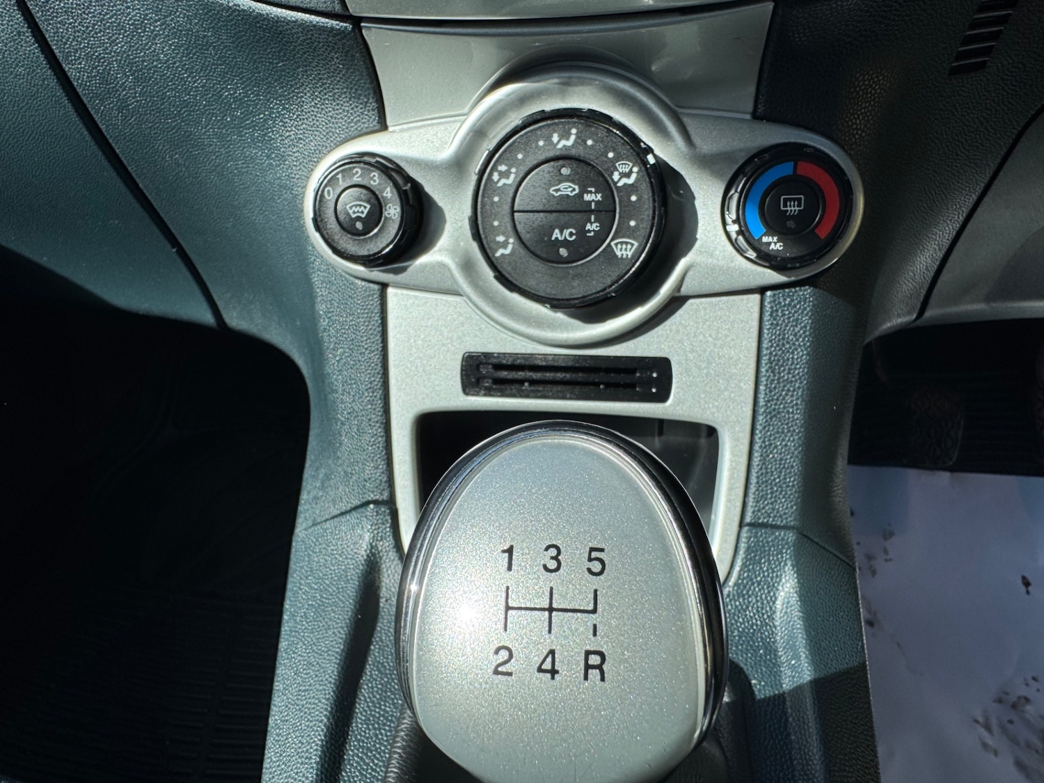 Used Ford Fiesta 2011 for sale - 77979392: Photo 16