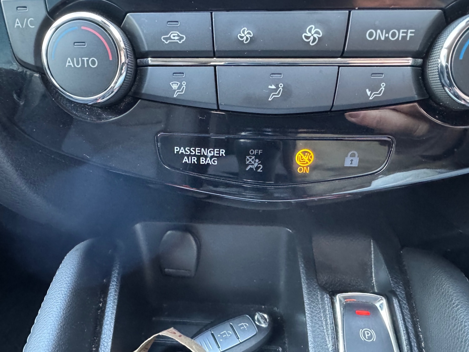 Used Nissan Qashqai 2017 for sale - 76392428: Photo 14