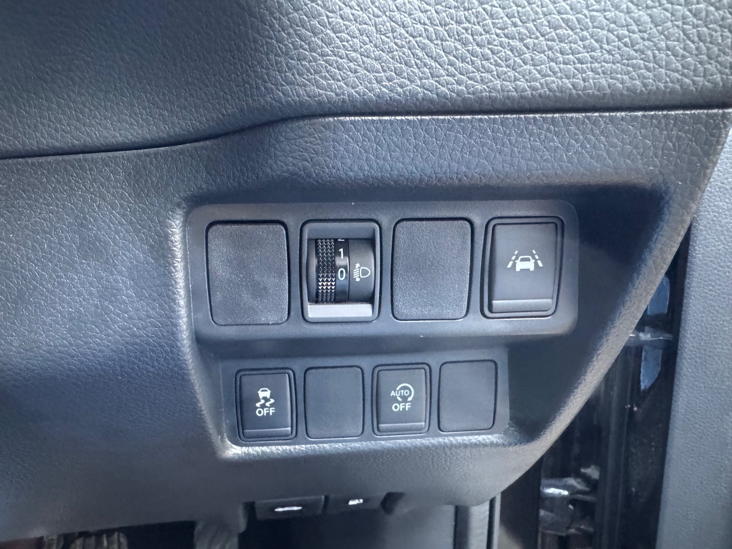 Used Nissan Qashqai 2017 for sale - 76392428: Photo 18