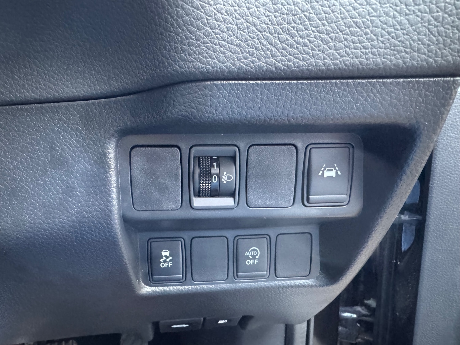 Used Nissan Qashqai 2017 for sale - 76392428: Photo 19