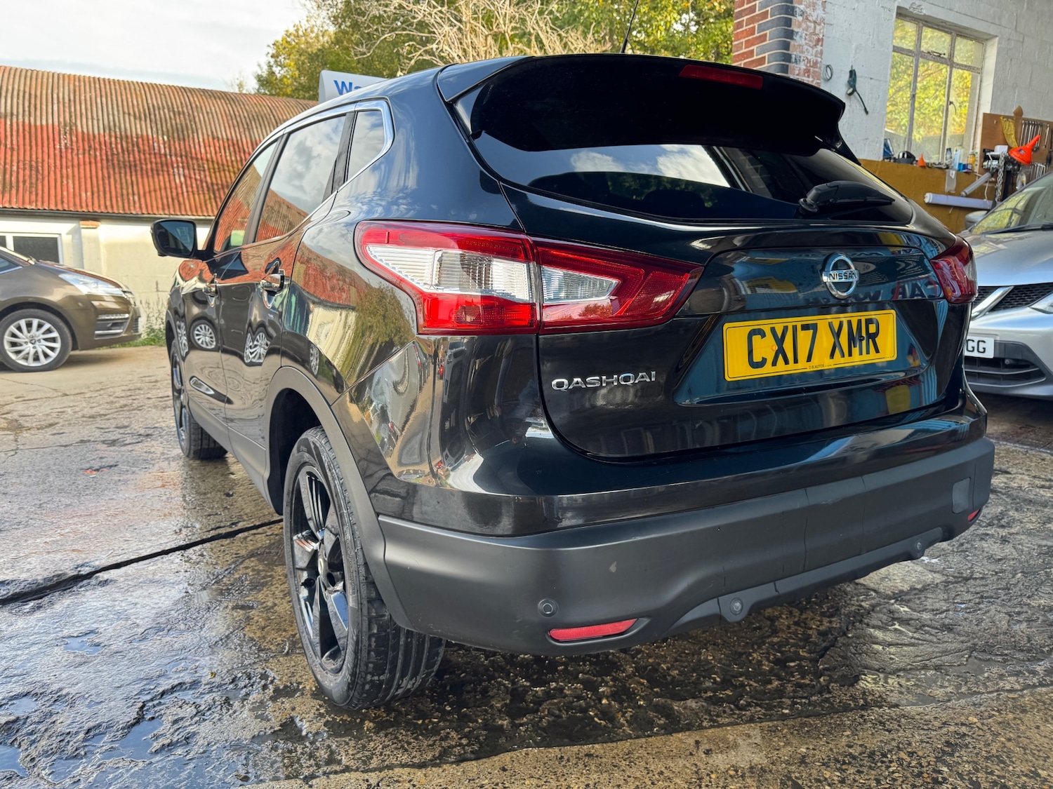 Used Nissan Qashqai 2017 for sale - 76392428: Photo 4