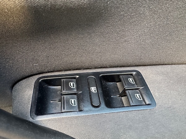 Used Volkswagen Polo 2012 for sale - 76120437: Photo 18