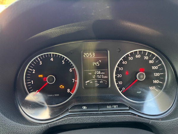Used Volkswagen Polo 2012 for sale - 76120437: Photo 22