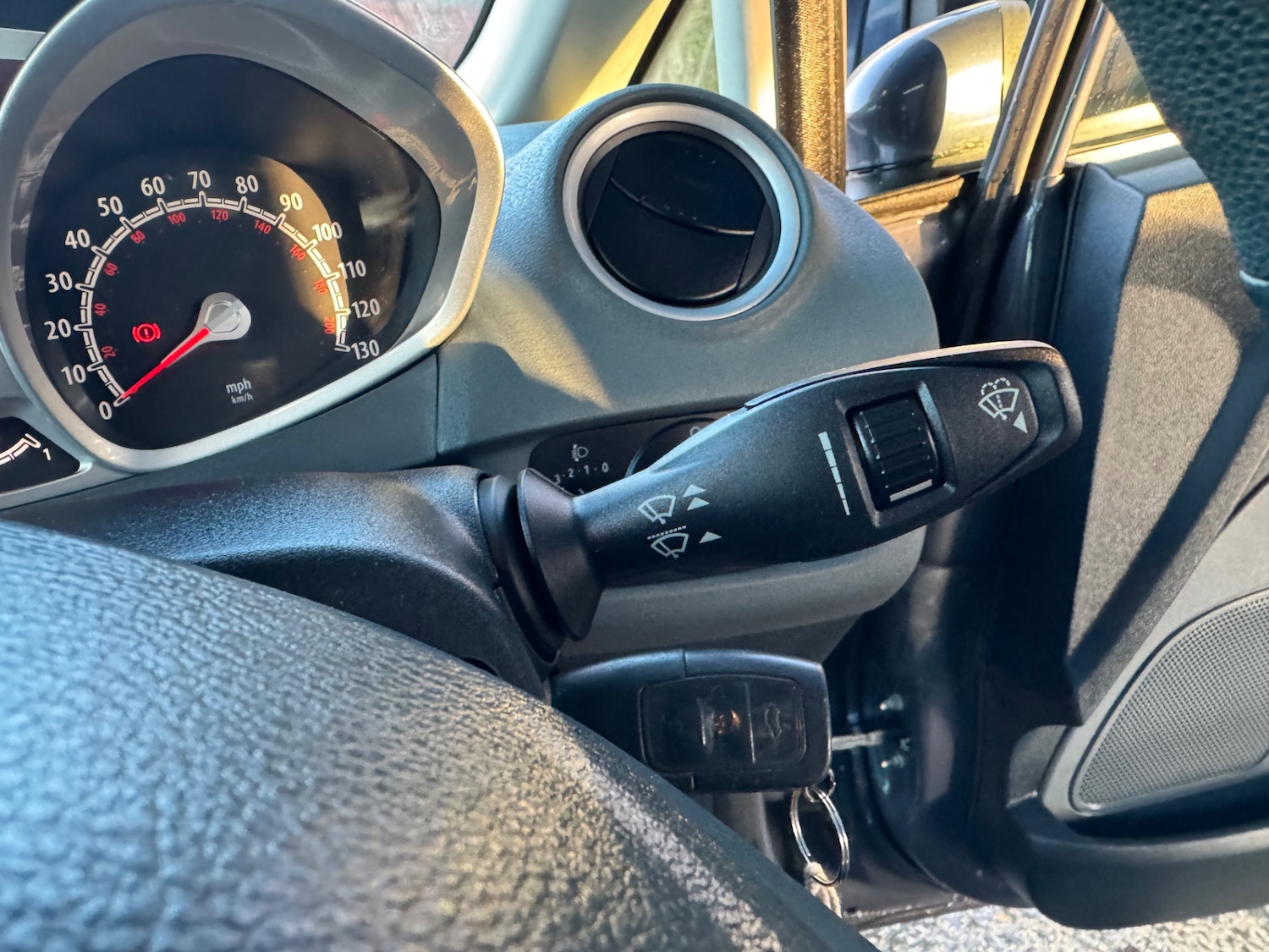 Used Ford Fiesta 2011 for sale - 76886074: Photo 15