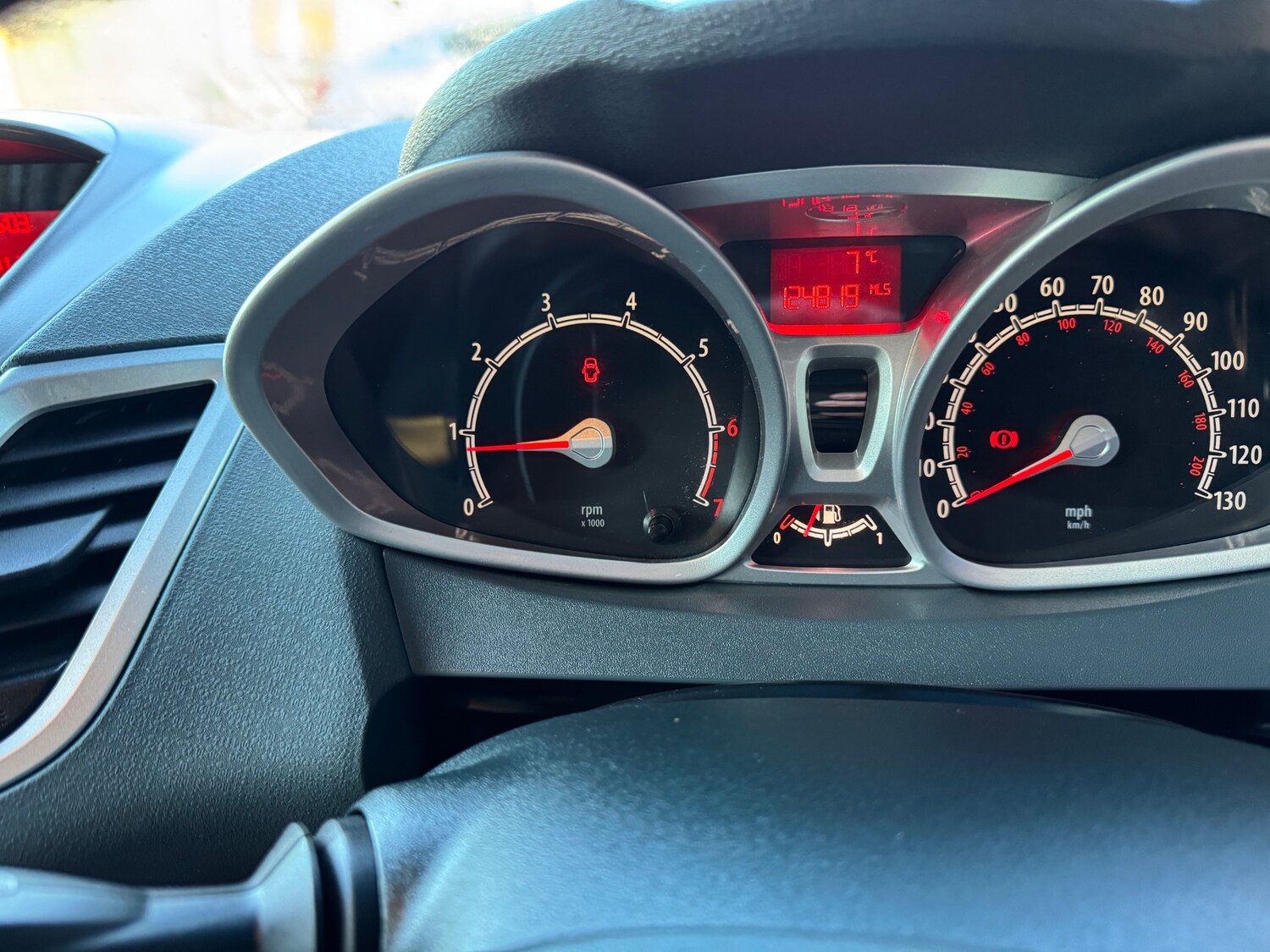 Used Ford Fiesta 2011 for sale - 76886074: Photo 8