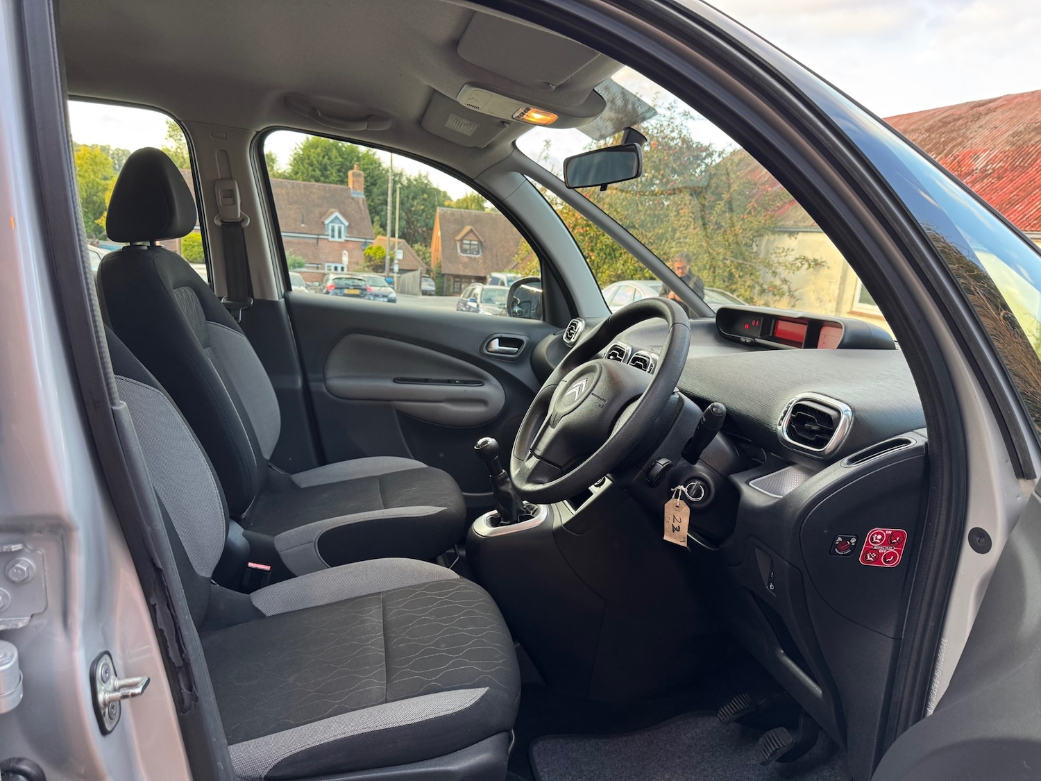 Used Citroen C3 Picasso 2013 for sale - 76083630: Photo 12