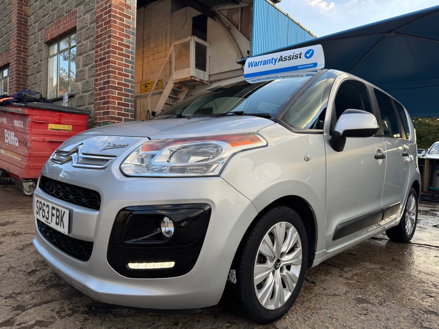 Used Citroen C3 Picasso 2013 for sale - 76083630: Photo 2