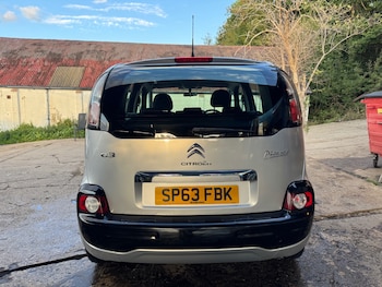 Used Citroen C3 Picasso 2013 for sale - 76083630: Photo 4