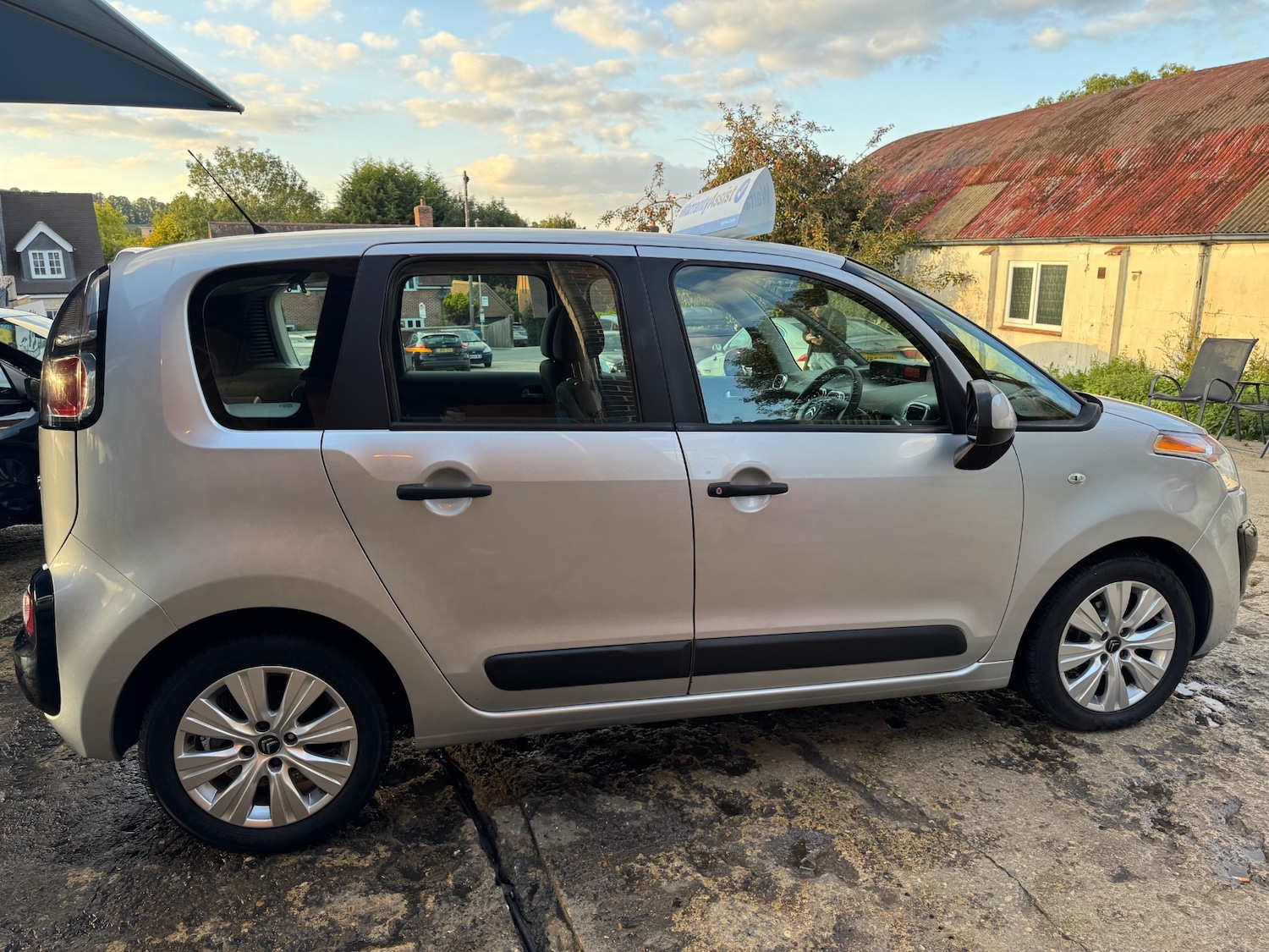 Used Citroen C3 Picasso 2013 for sale - 76083630: Photo 6