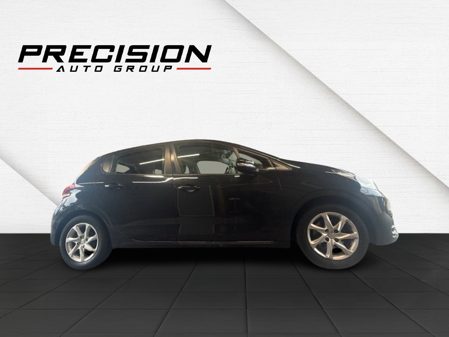 Used Peugeot 208 2016 for sale - 76712808: Photo 7