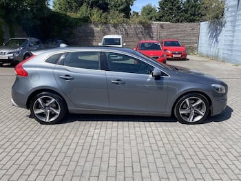 Used Volvo V40 2014 for sale - 79689919: Photo