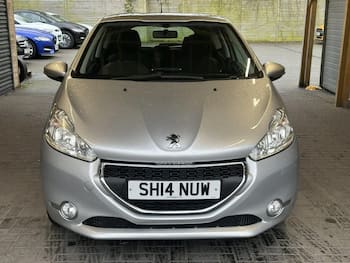 Used Peugeot 208 2014 for sale - 79689935: Photo