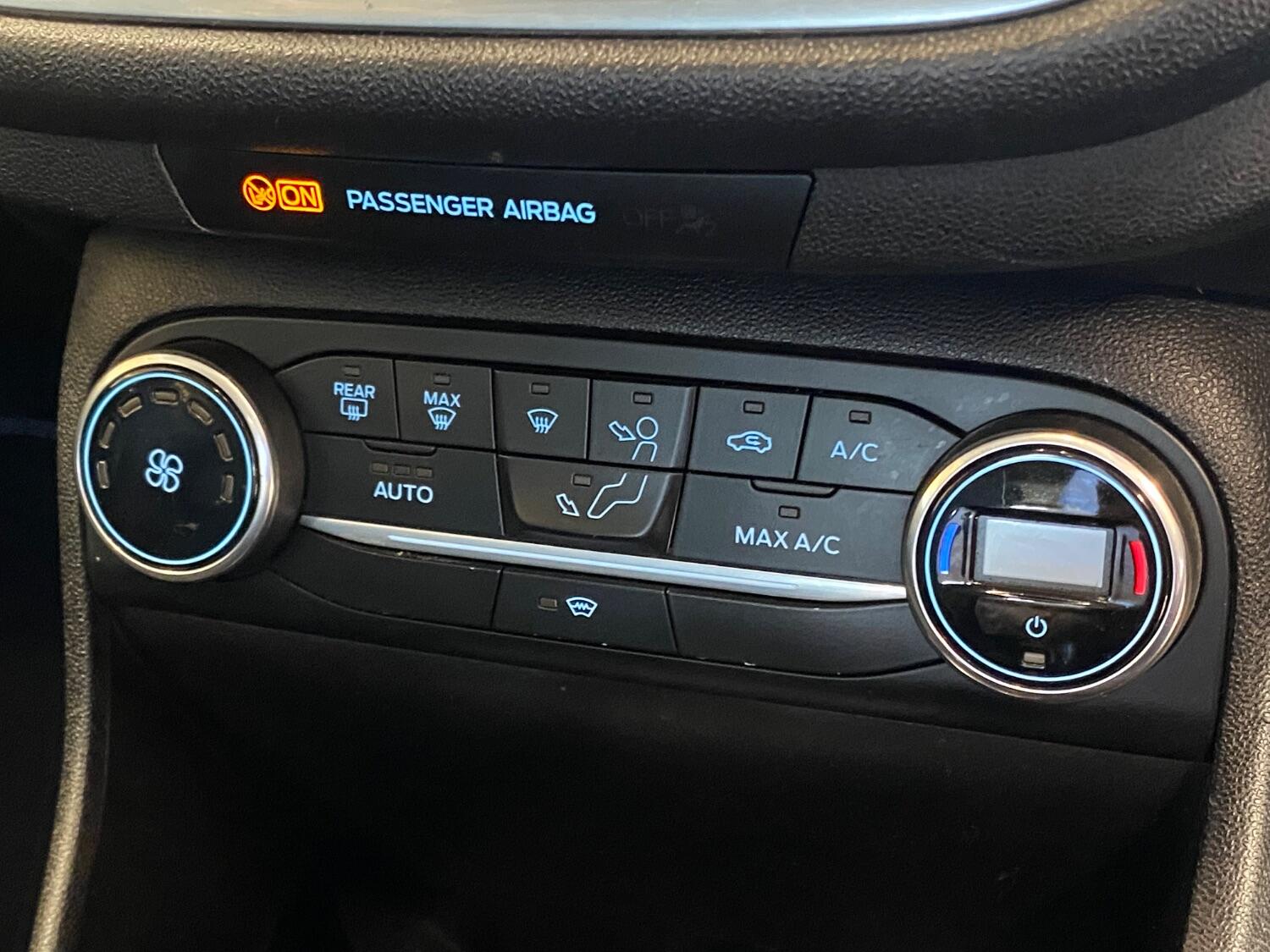 Used Ford Fiesta 2018 for sale - 76177066: Photo 34