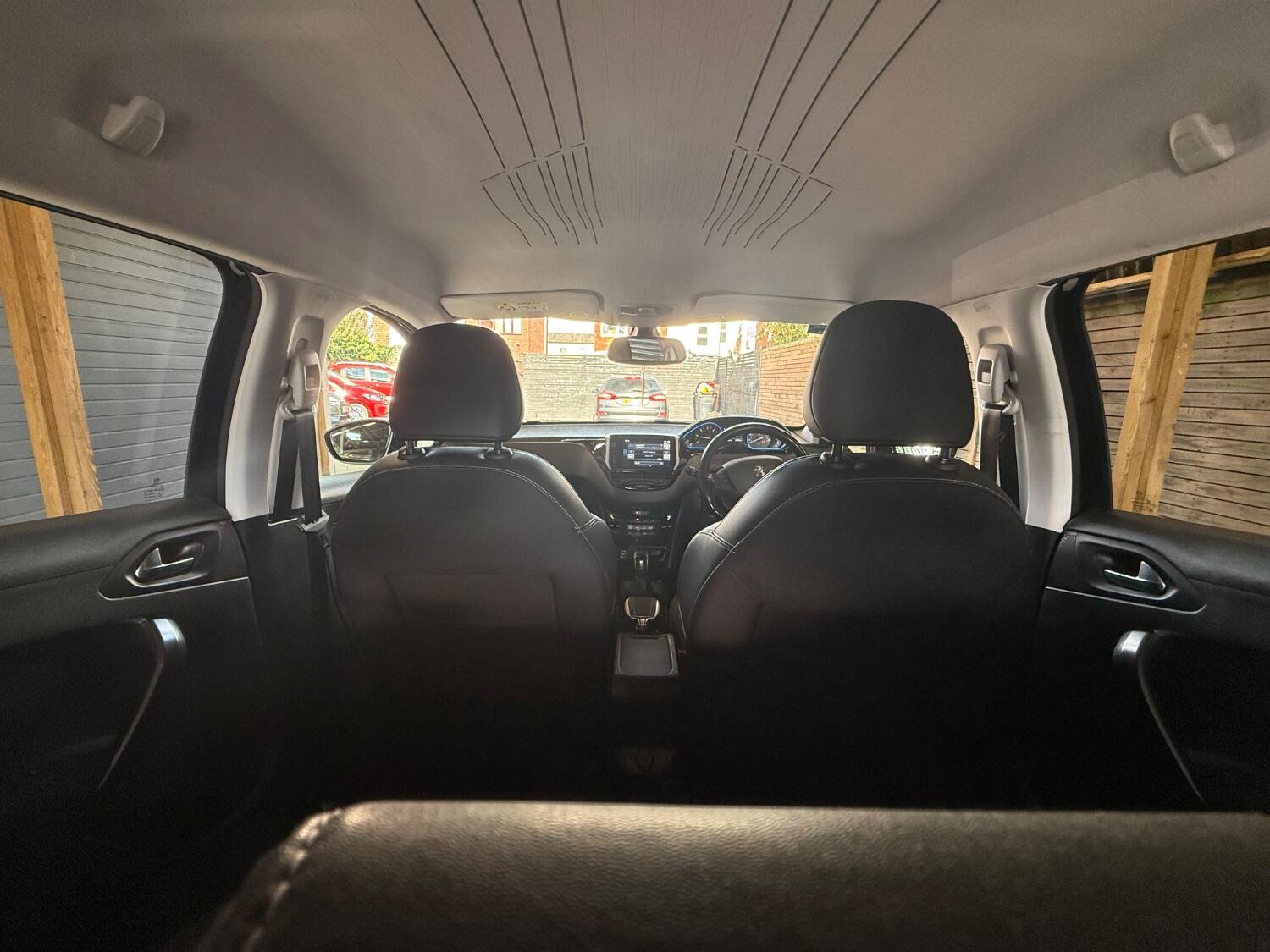 Used Peugeot 2008 2016 for sale - 76643379: Photo 13