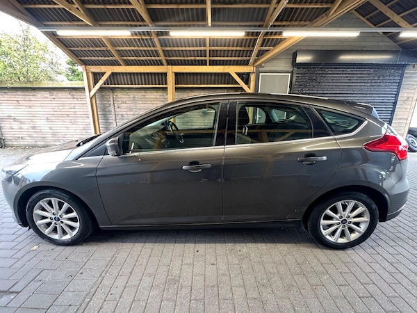 Used Ford Focus 2015 for sale - 75638290: Photo 10