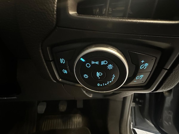 Used Ford Focus 2015 for sale - 75638290: Photo 26