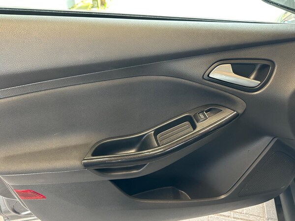 Used Ford Focus 2015 for sale - 75638290: Photo 48