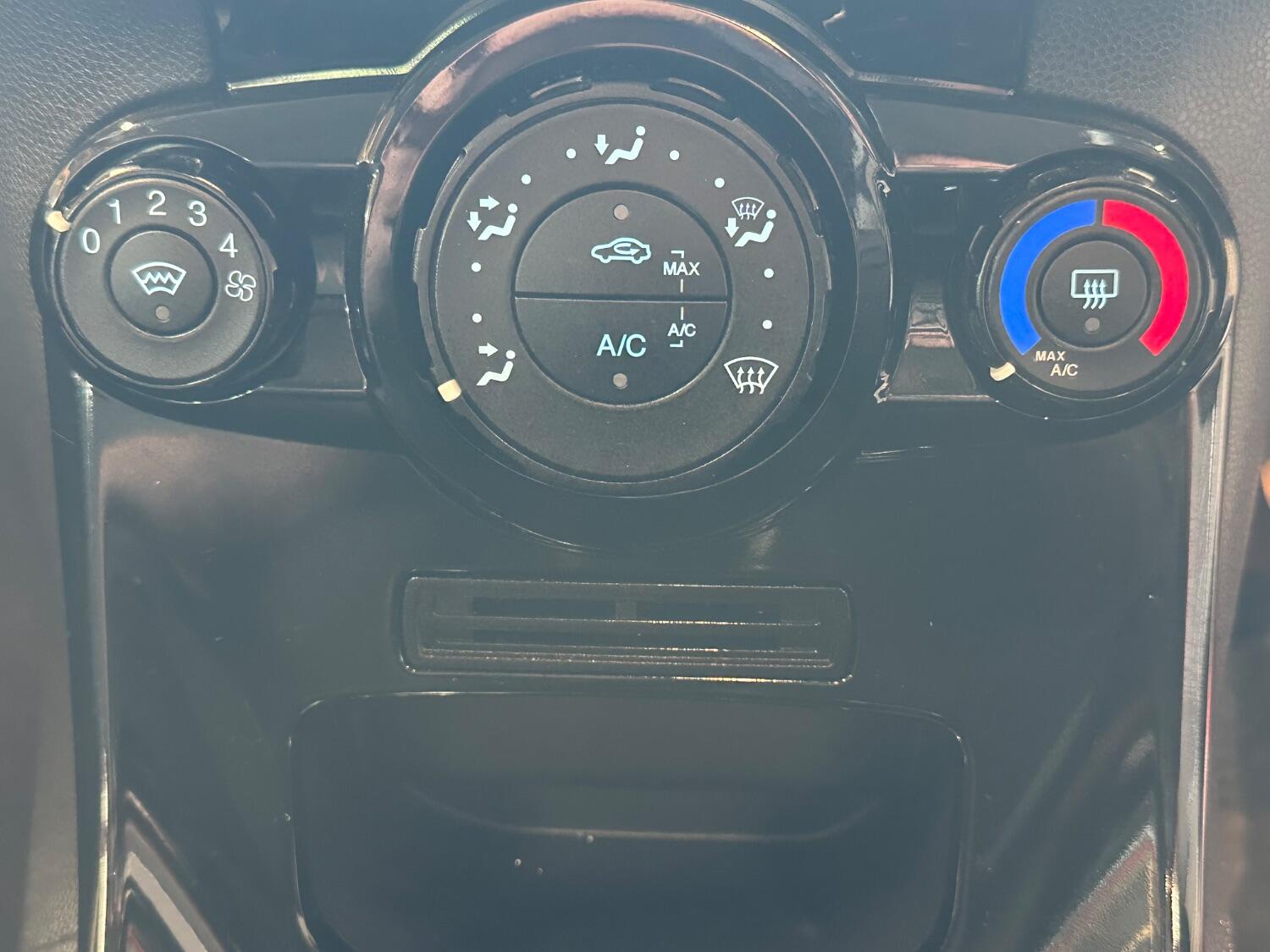 Used Ford Fiesta 2017 for sale - 76177063: Photo 27