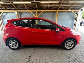 Used Ford Fiesta 2017 for sale - 76177063: Photo 4
