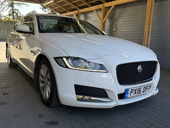 Used Jaguar XF 2016 for sale - 79439146: Photo