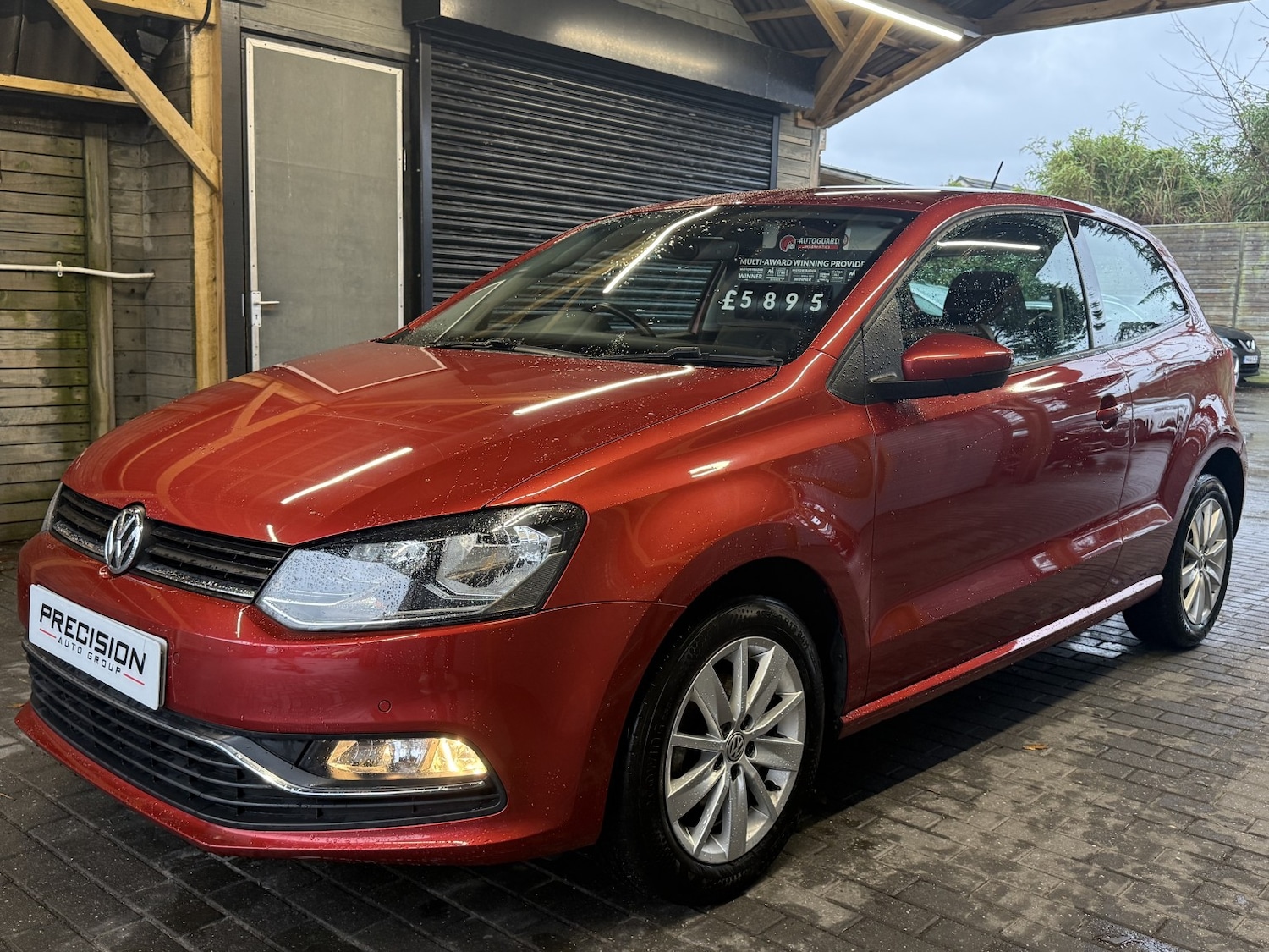 Used Volkswagen Polo 2015 for sale - 76618710: Photo 10