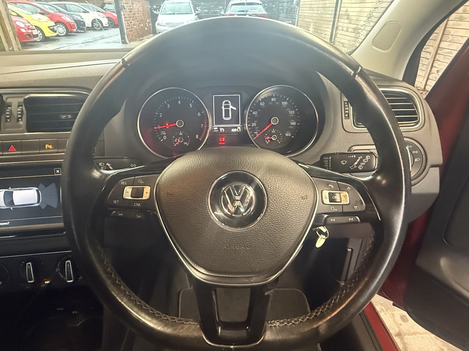 Used Volkswagen Polo 2015 for sale - 76618710: Photo 19