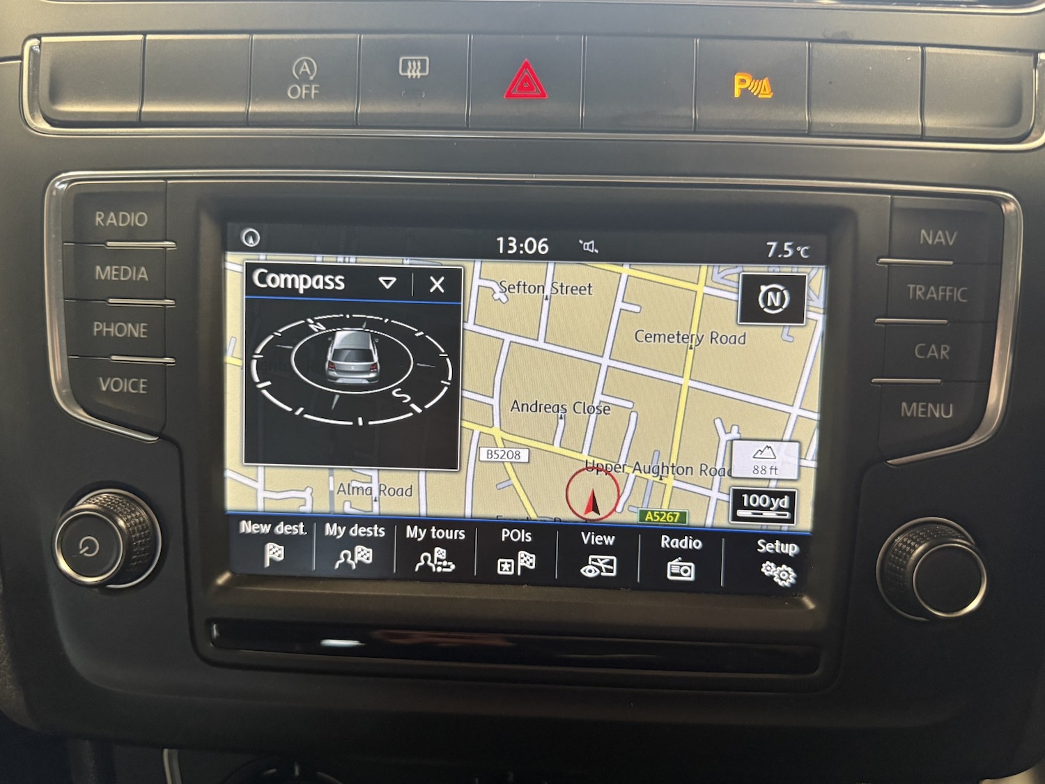 Used Volkswagen Polo 2015 for sale - 76618710: Photo 23