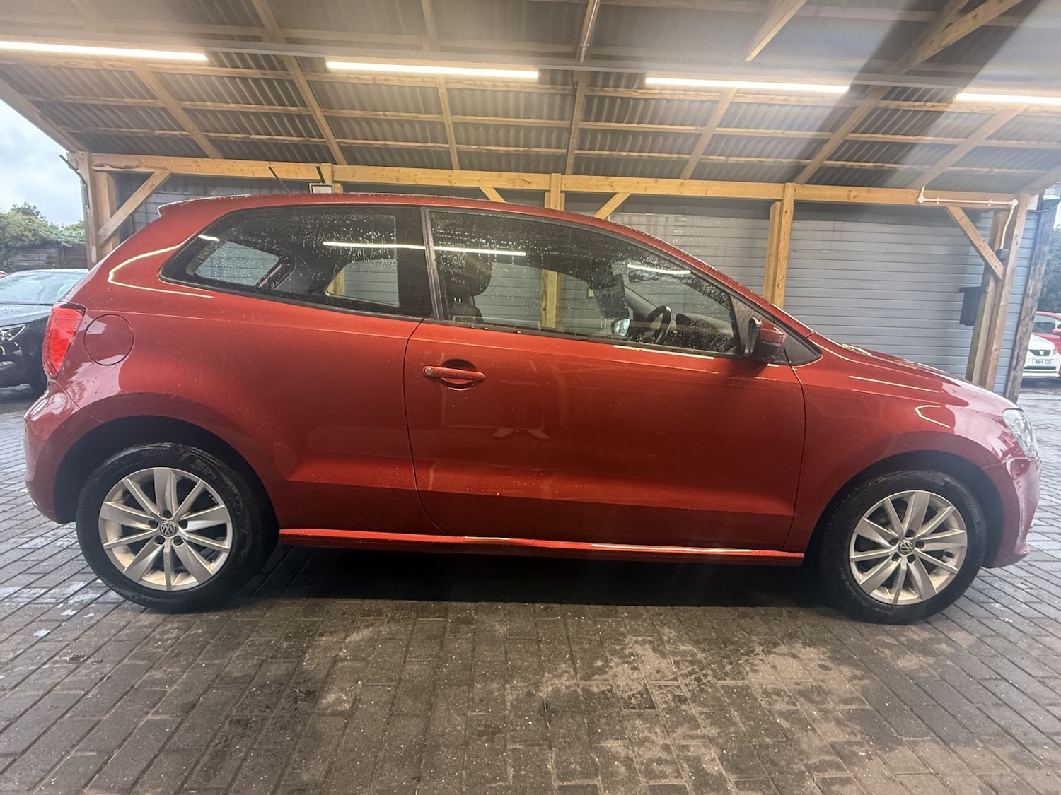 Used Volkswagen Polo 2015 for sale - 76618710: Photo 4