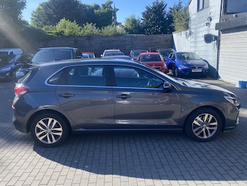 Used Hyundai i30 2017 for sale - 79047830: Photo