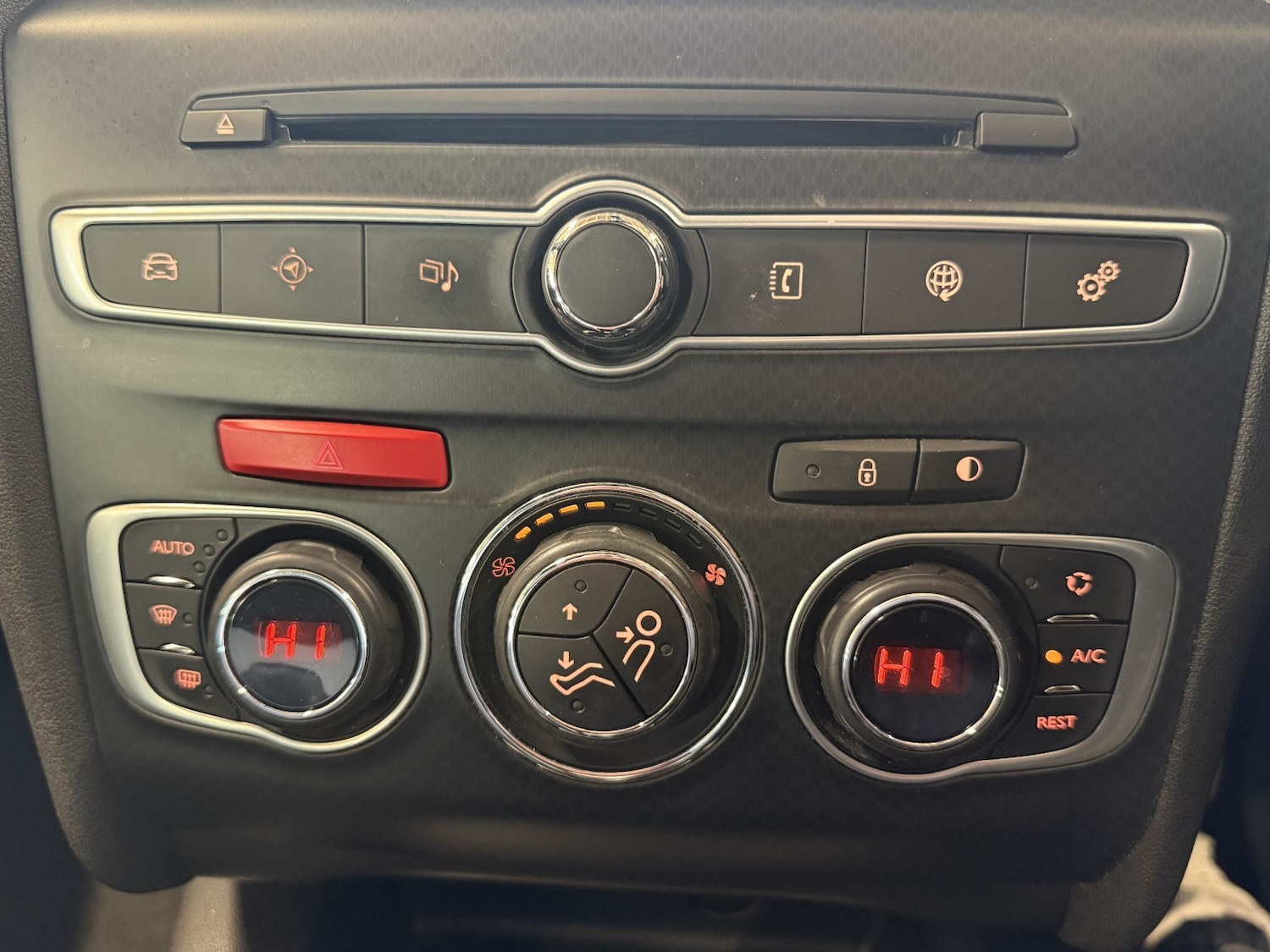 Used DS Automobiles DS 4 2015 for sale - 77089786: Photo 27