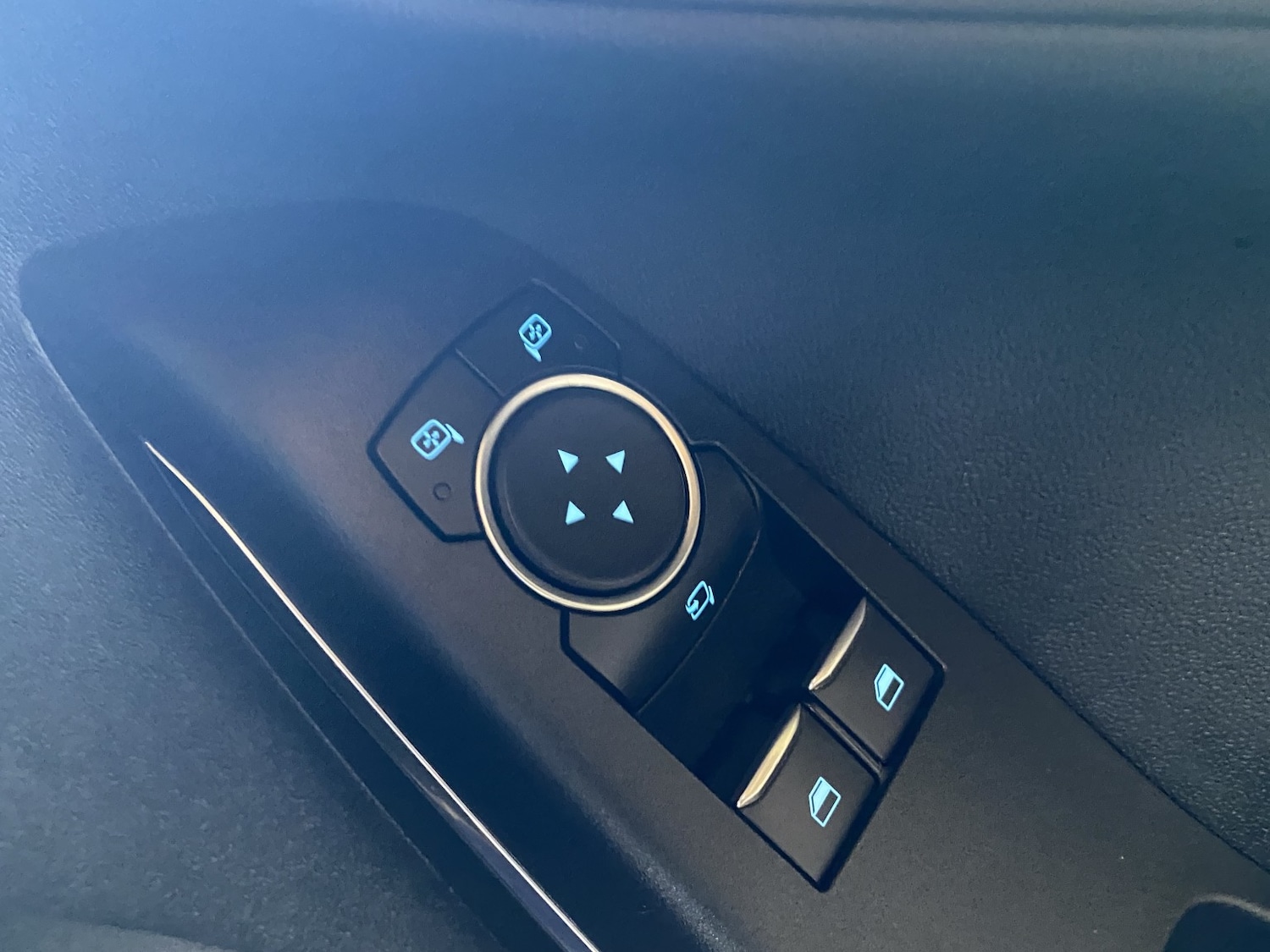 Used Ford Fiesta 2017 for sale - 76293238: Photo 24