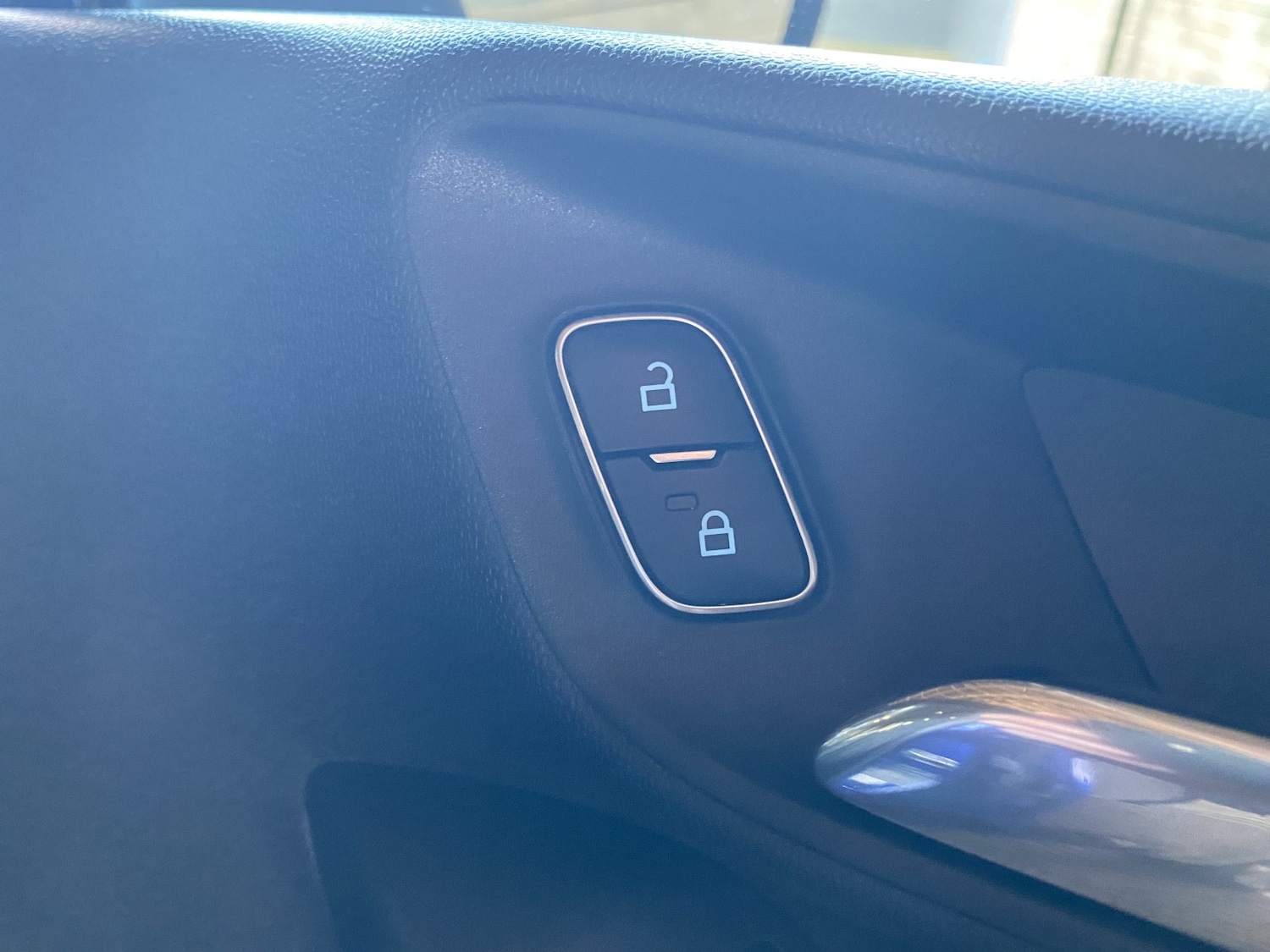 Used Ford Fiesta 2017 for sale - 76293238: Photo 25