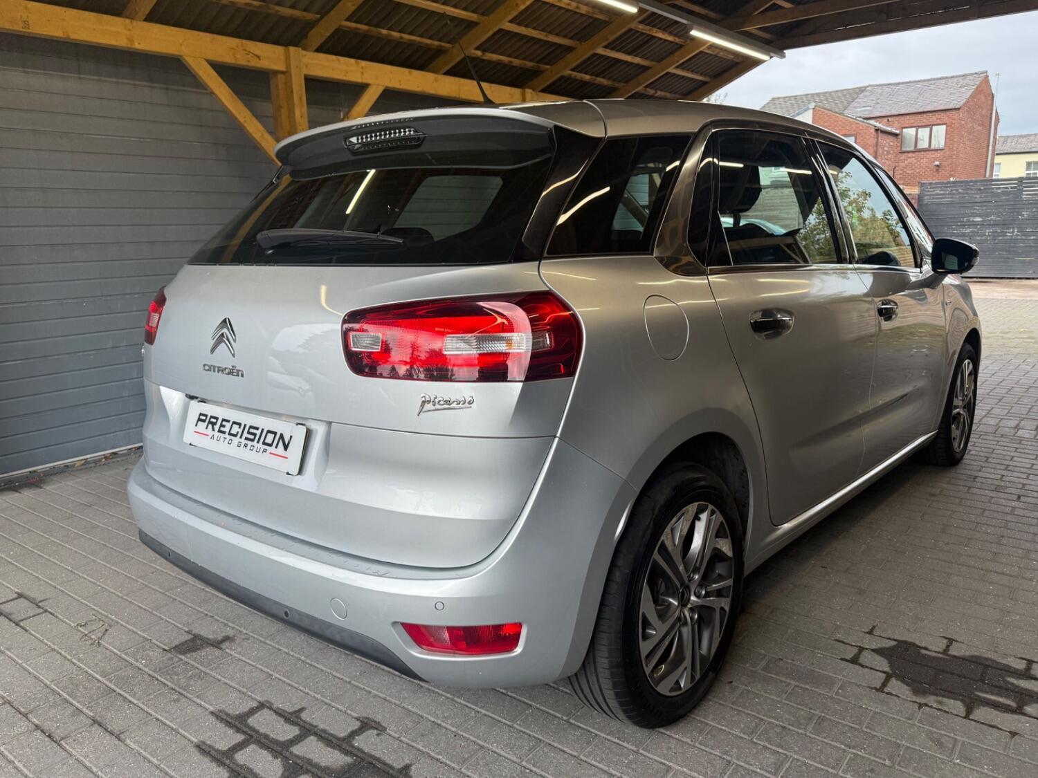 Used Citroen C4 Picasso 2015 for sale - 76785051: Photo 5