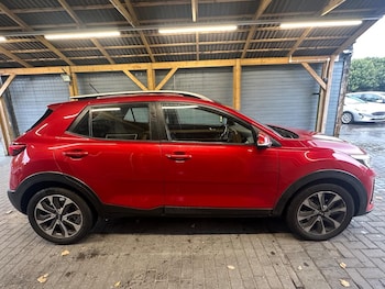 Used Kia Stonic 2018 for sale - 75517797: Photo