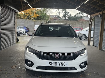 Used Fiat Tipo 2018 for sale - 76449360: Photo