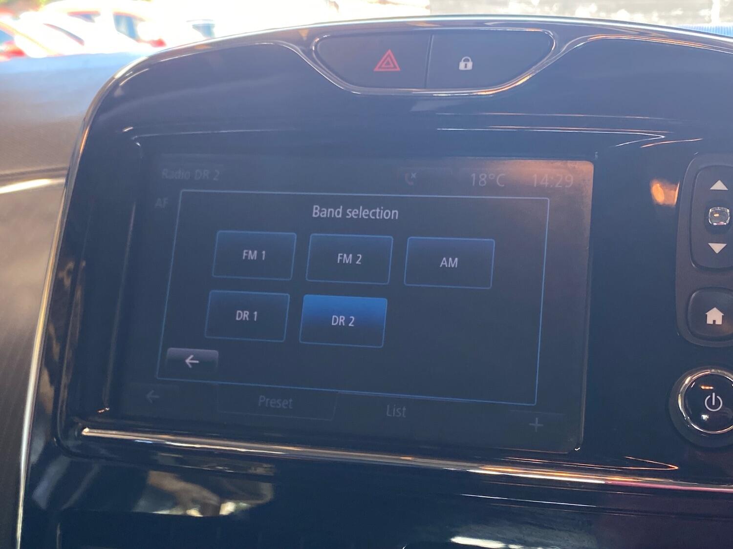Used Renault Zoe 2019 for sale - 76177046: Photo 23