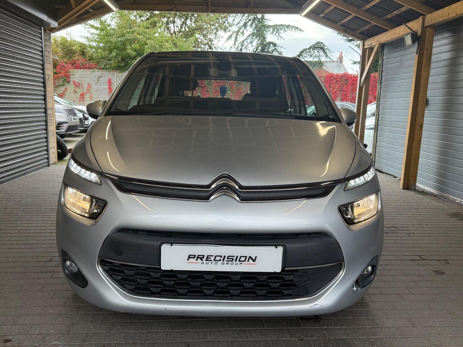 Used Citroen C4 Picasso 2015 for sale - 76712966: Photo 2