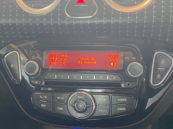 Used Vauxhall ADAM 2015 for sale - 76177083: Photo 33
