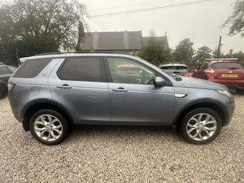 Used Land Rover Discovery Sport 2018 for sale - 79656402: Photo