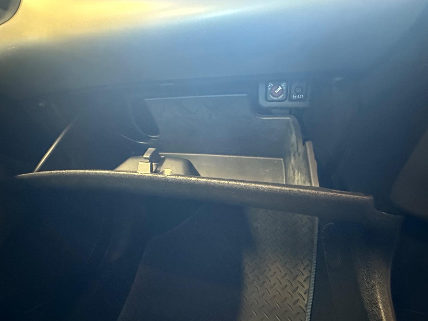 Used Peugeot 108 2016 for sale - 76637441: Photo 26