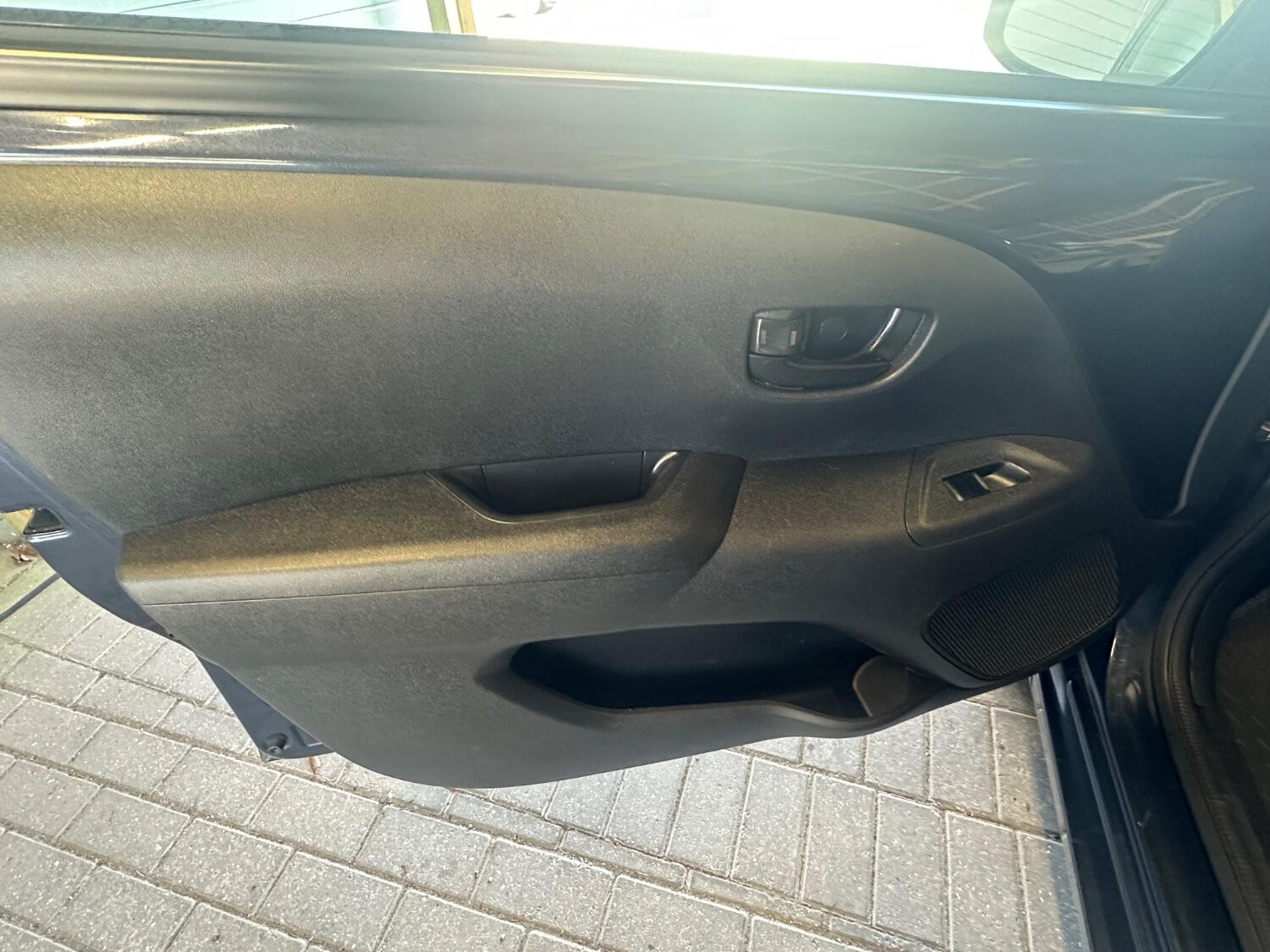 Used Peugeot 108 2016 for sale - 76637441: Photo 32