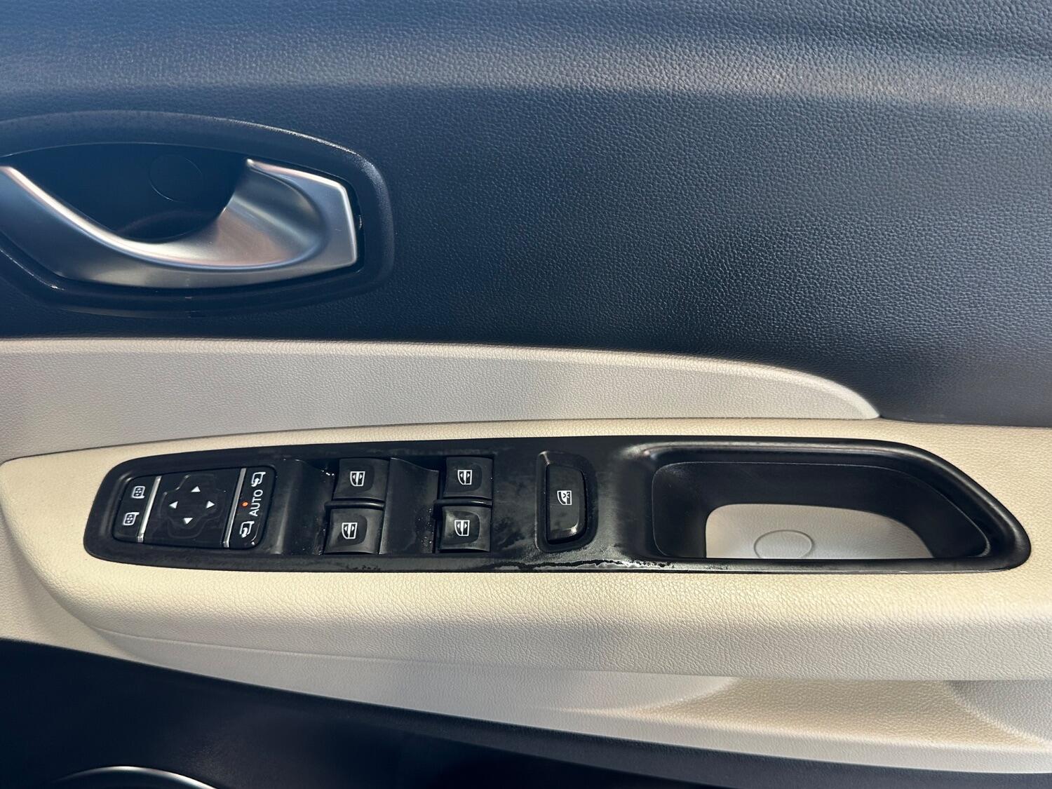 Used Renault Captur 2019 for sale - 76128917: Photo 18