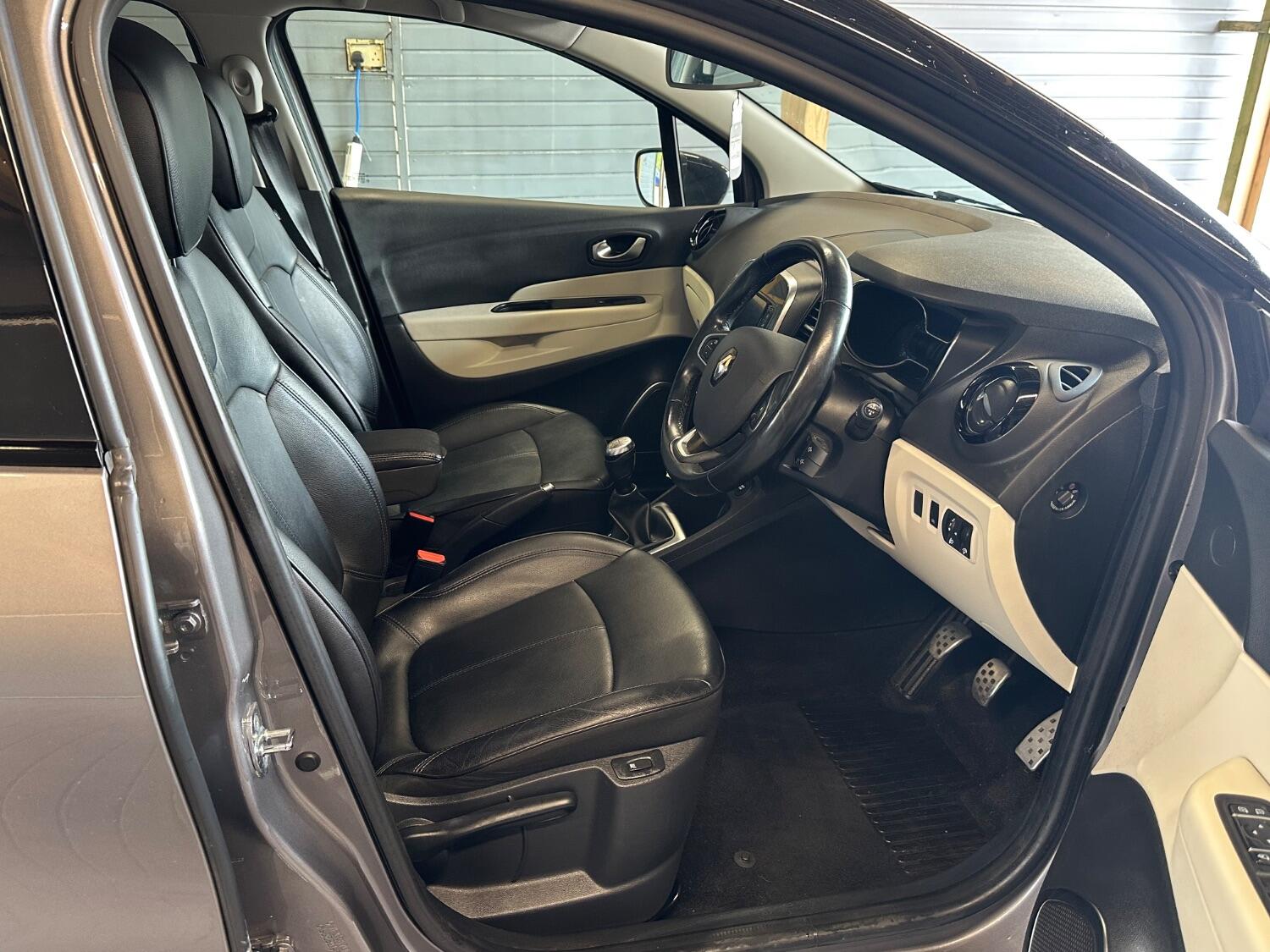 Used Renault Captur 2019 for sale - 76128917: Photo 19