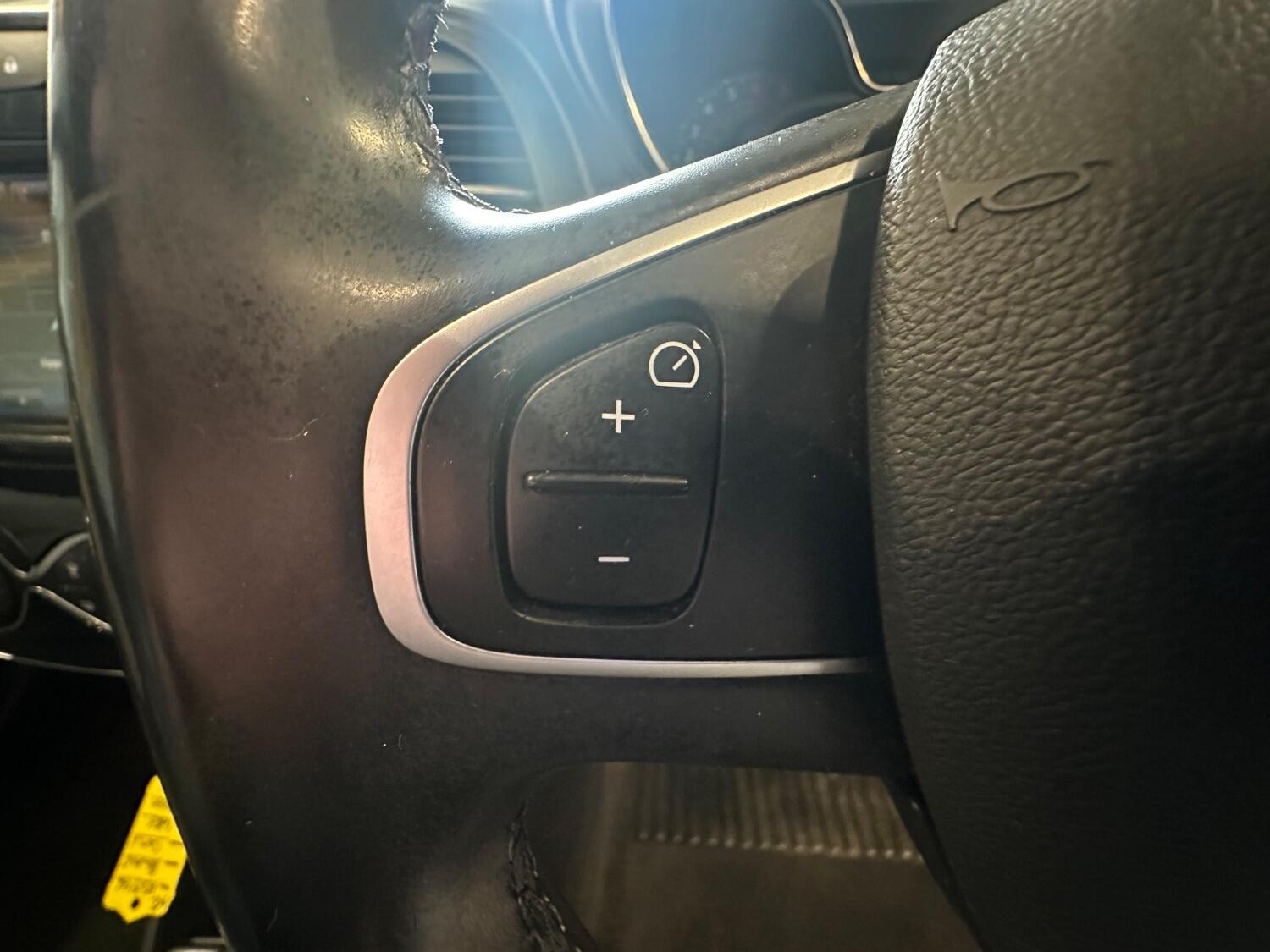 Used Renault Captur 2019 for sale - 76128917: Photo 25