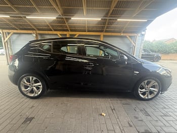 Used Vauxhall Astra 2017 for sale - 79689945: Photo