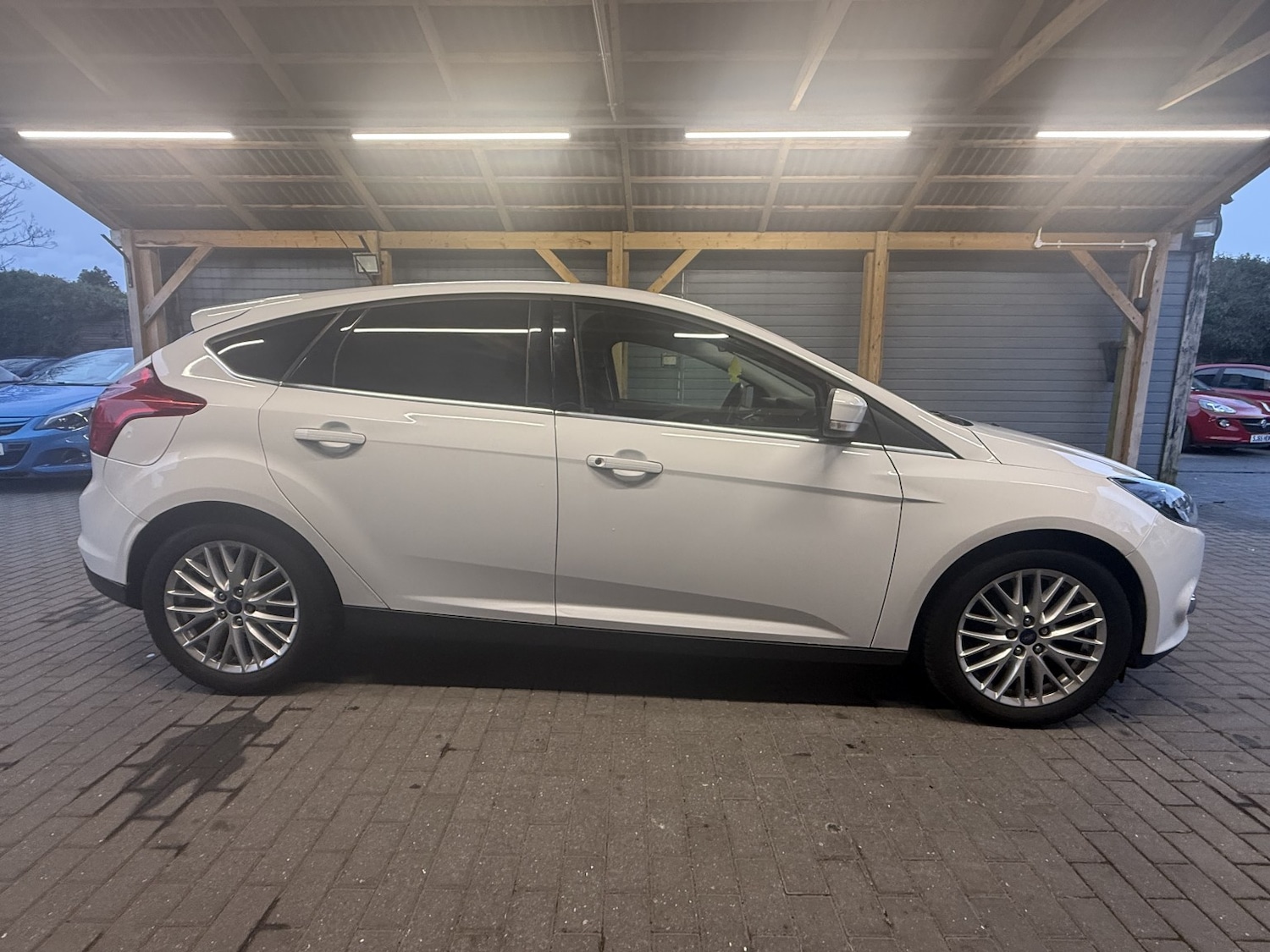 Used Ford Focus 2013 for sale - 76935288: Photo 4