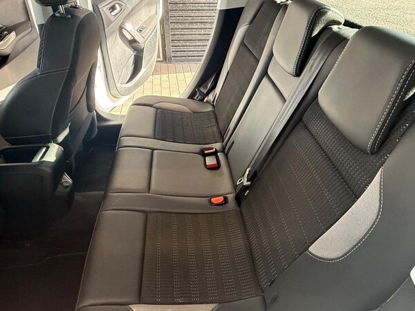Used Peugeot 2008 2018 for sale - 76128922: Photo 17