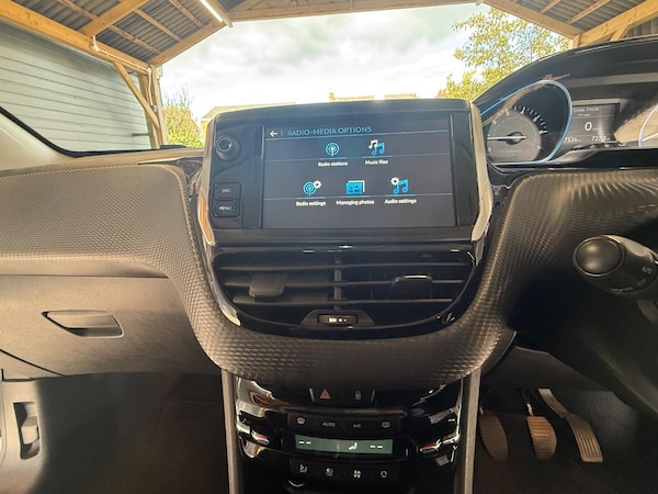 Used Peugeot 2008 2018 for sale - 76128922: Photo 26