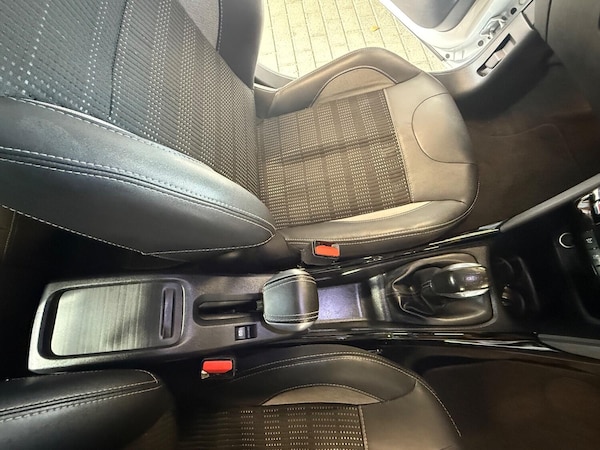 Used Peugeot 2008 2018 for sale - 76128922: Photo 30