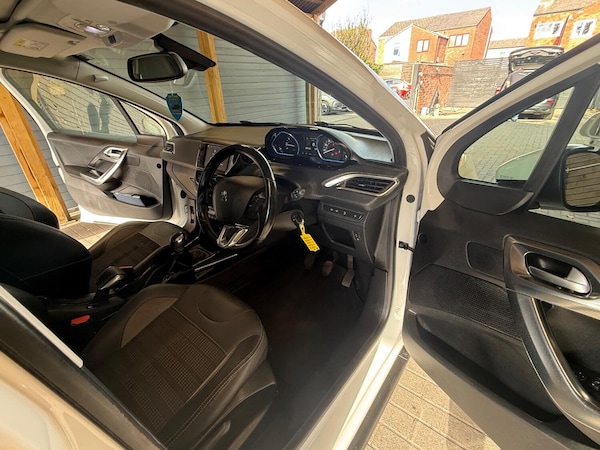 Used Peugeot 2008 2018 for sale - 76128922: Photo 33